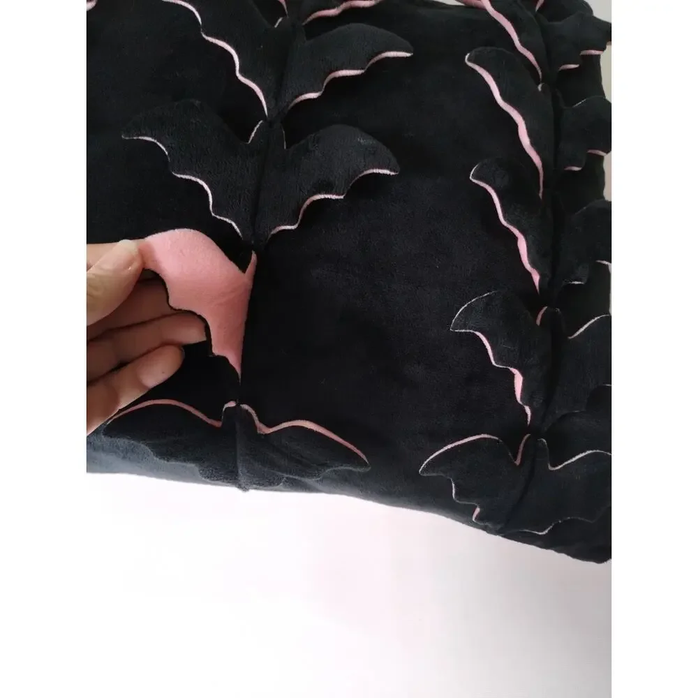 Pink / Black 3-D Bat Pillow 16